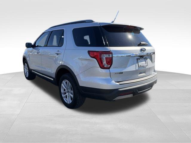 Used 2019 Ford Explorer XLT w/ Equipment Group 201A AWD/4WD image 5