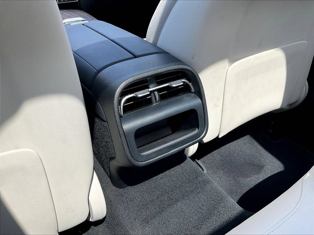 Used 2026 Mercedes-Benz E 350 Sedan image 12