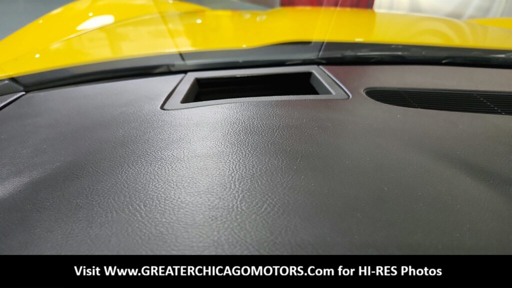 Used 2006 Chevrolet Corvette Coupe w/ Preferred Equipment Group RWD image 34