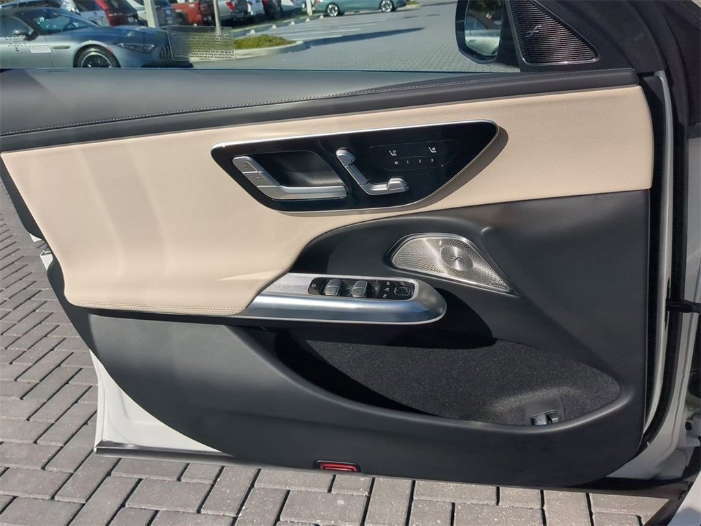 Used 2025 Mercedes-Benz E 450 4MATIC All-Terrain Wagon image 32