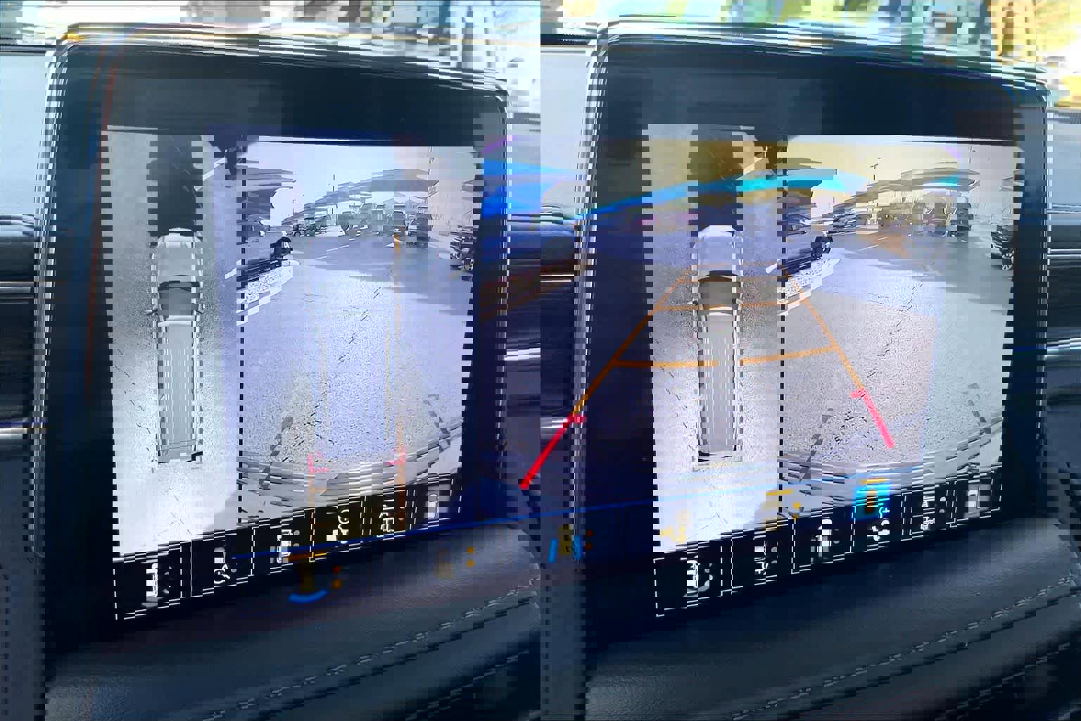 Used 2021 Chevrolet Suburban LT w/ LT Signature Package image 26