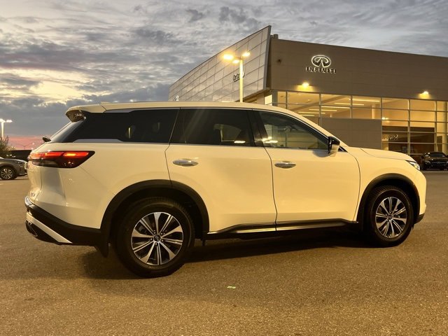 Certified 2023 INFINITI QX60 Pure image 5