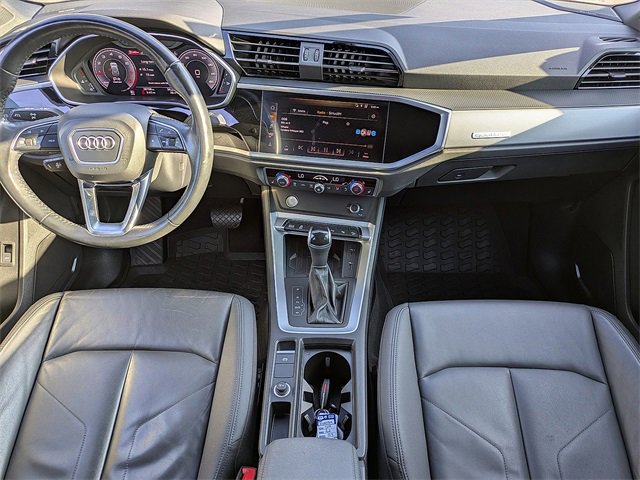 Used 2019 Audi Q3 2.0T Prestige w/ Prestige Package image 16