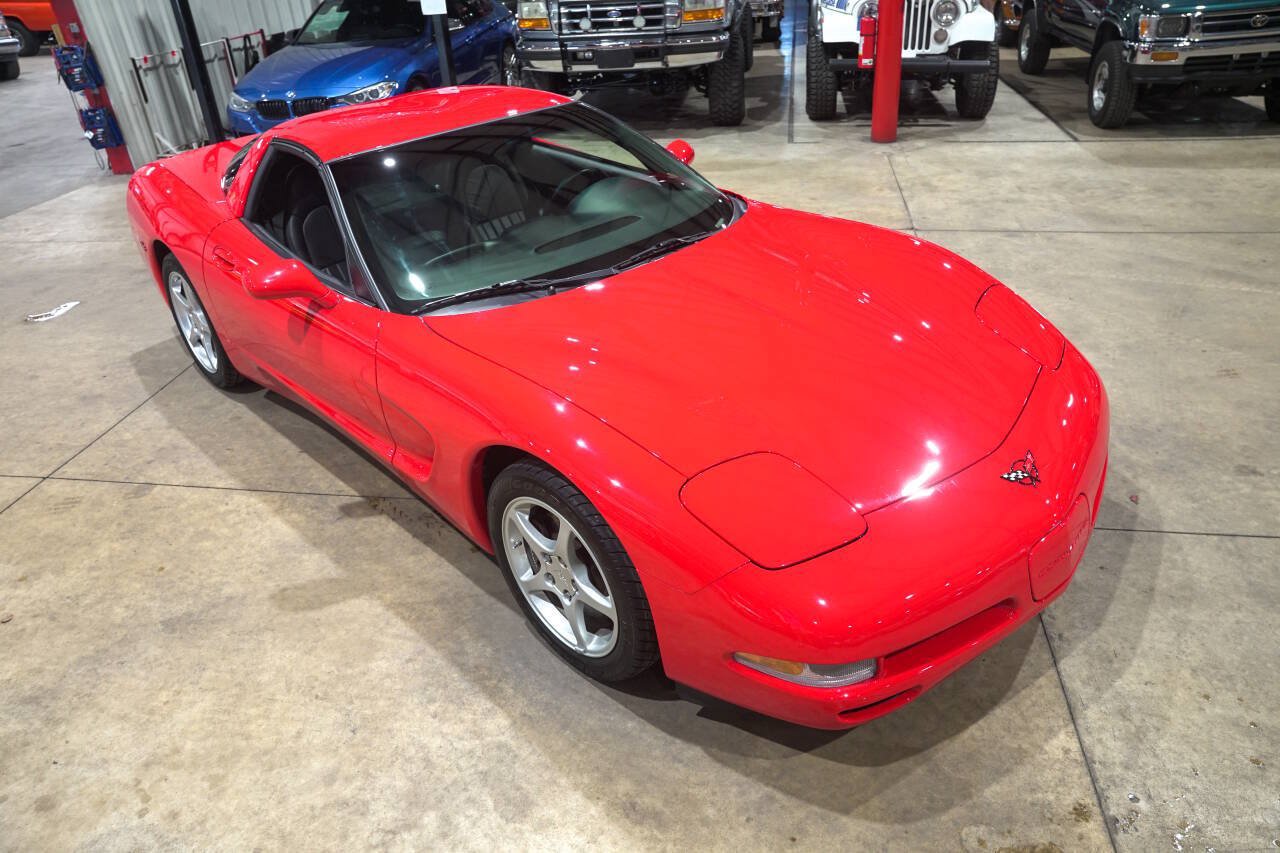 Used 2001 Chevrolet Corvette Coupe RWD image 14