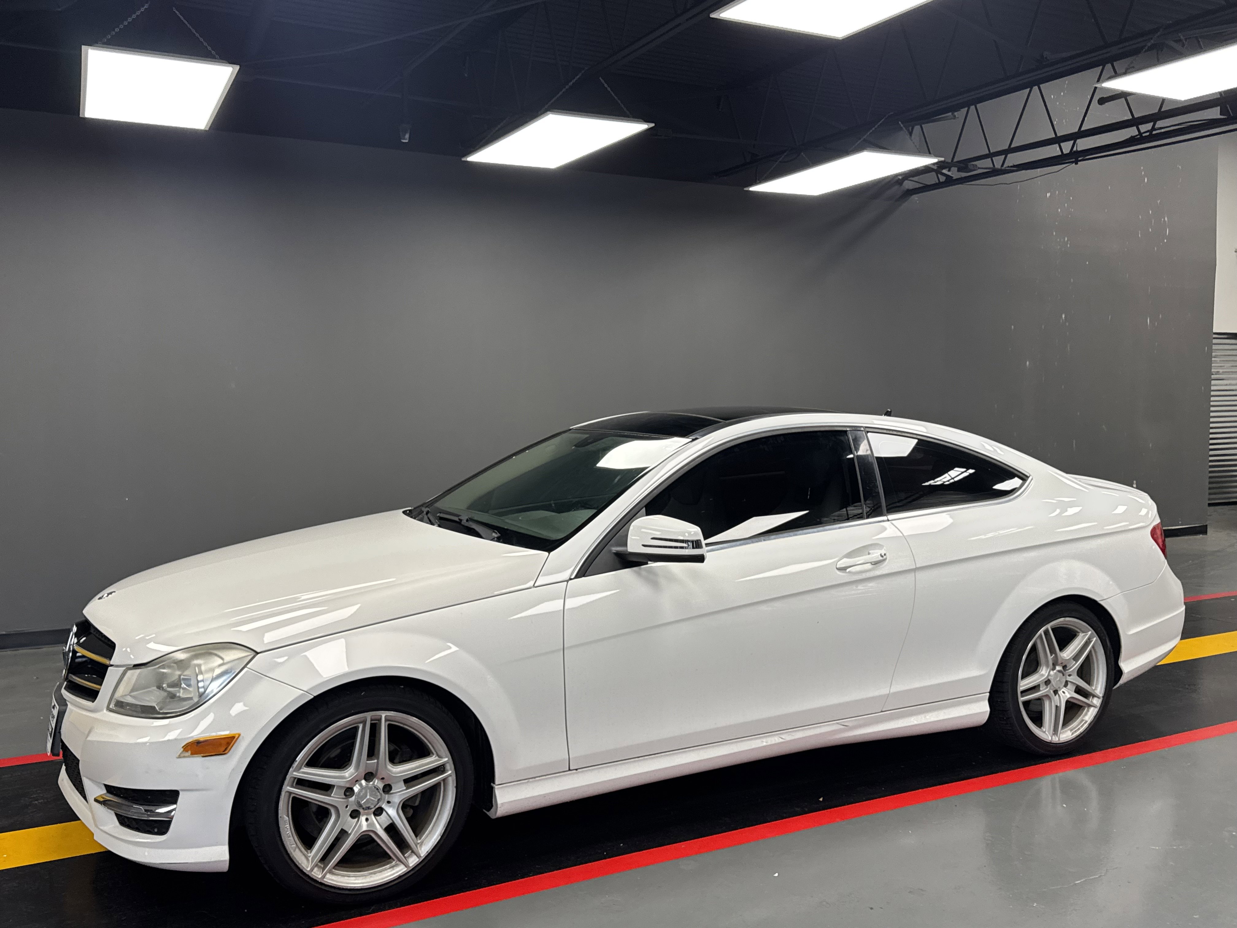 Used 2015 Mercedes-Benz C 250 Coupe image 2