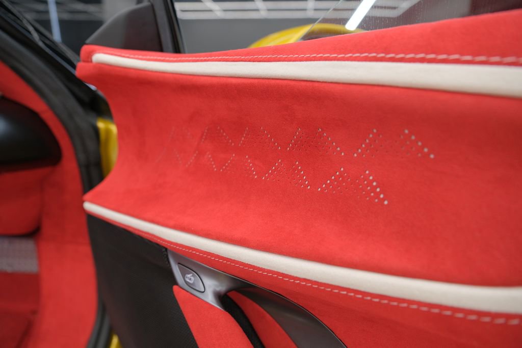 Used 2022 Ferrari SF90 Spider image 50