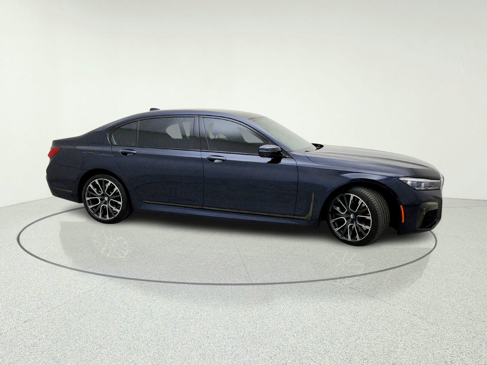 Used 2020 BMW 750i xDrive w/ Executive Package AWD/4WD image 6