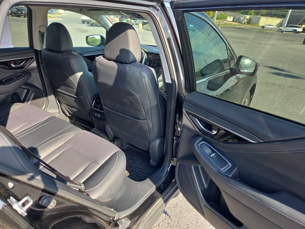 Used 2022 Subaru Outback Limited AWD/4WD image 7