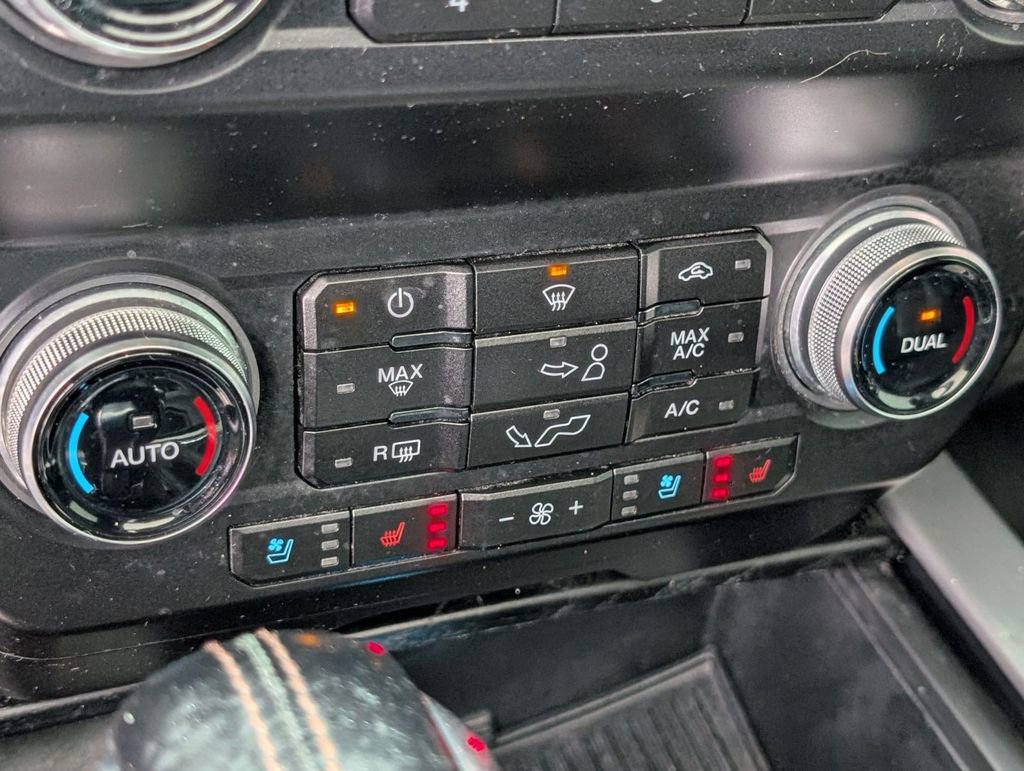 Used 2019 Ford F150 Platinum w/ Equipment Group 701A Luxury image 35