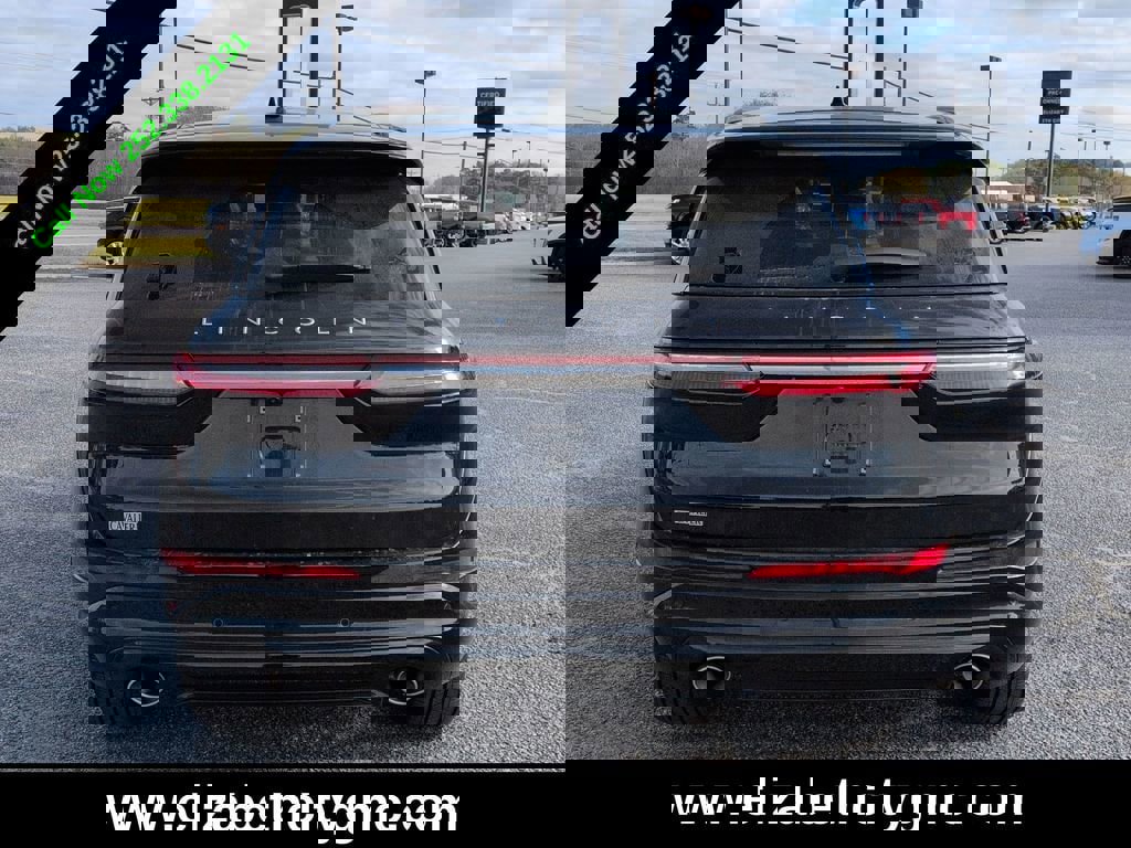 Used 2025 Lincoln Corsair Reserve w/ Equipment Group 202A image 5