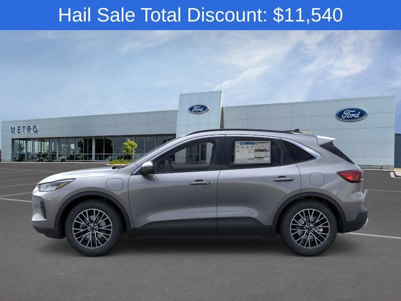 New 2025 Ford Escape SE FWD image 3