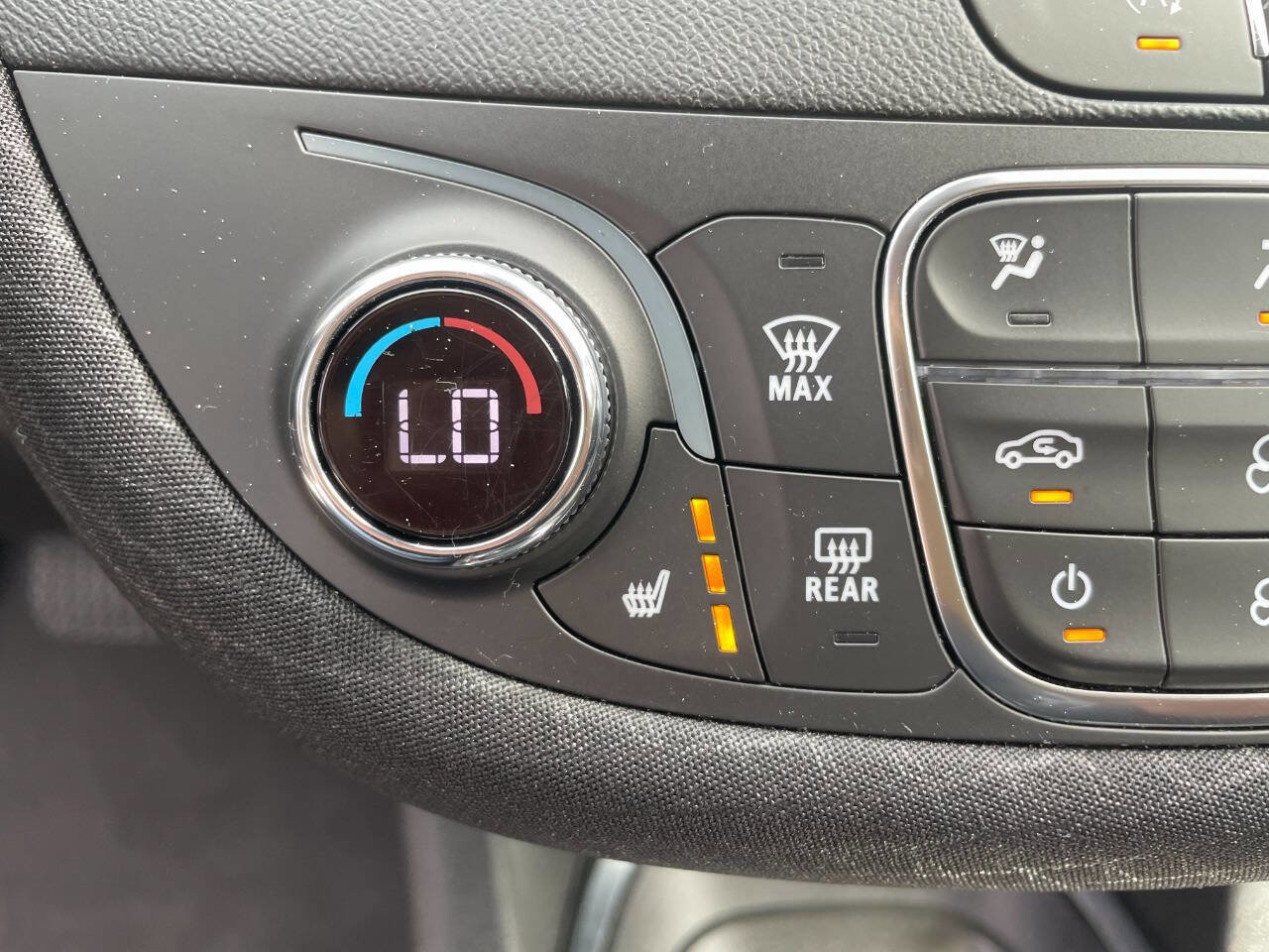 Used 2023 Chevrolet Malibu LT image 36