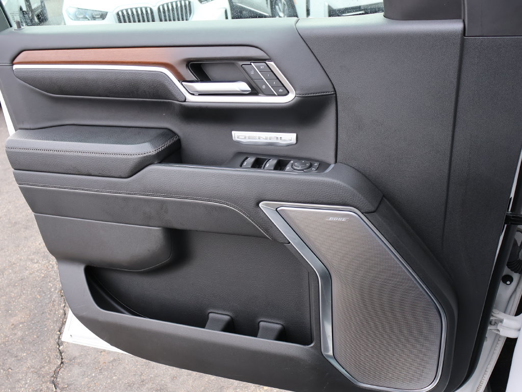 Used 2024 GMC Sierra 1500 Denali AWD/4WD image 37