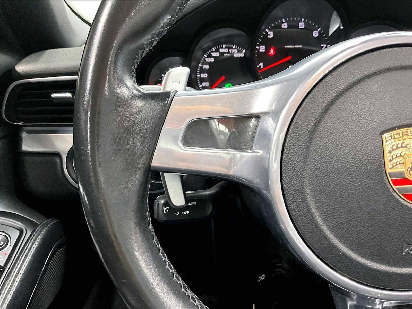 Used 2015 Porsche 911 Carrera image 22