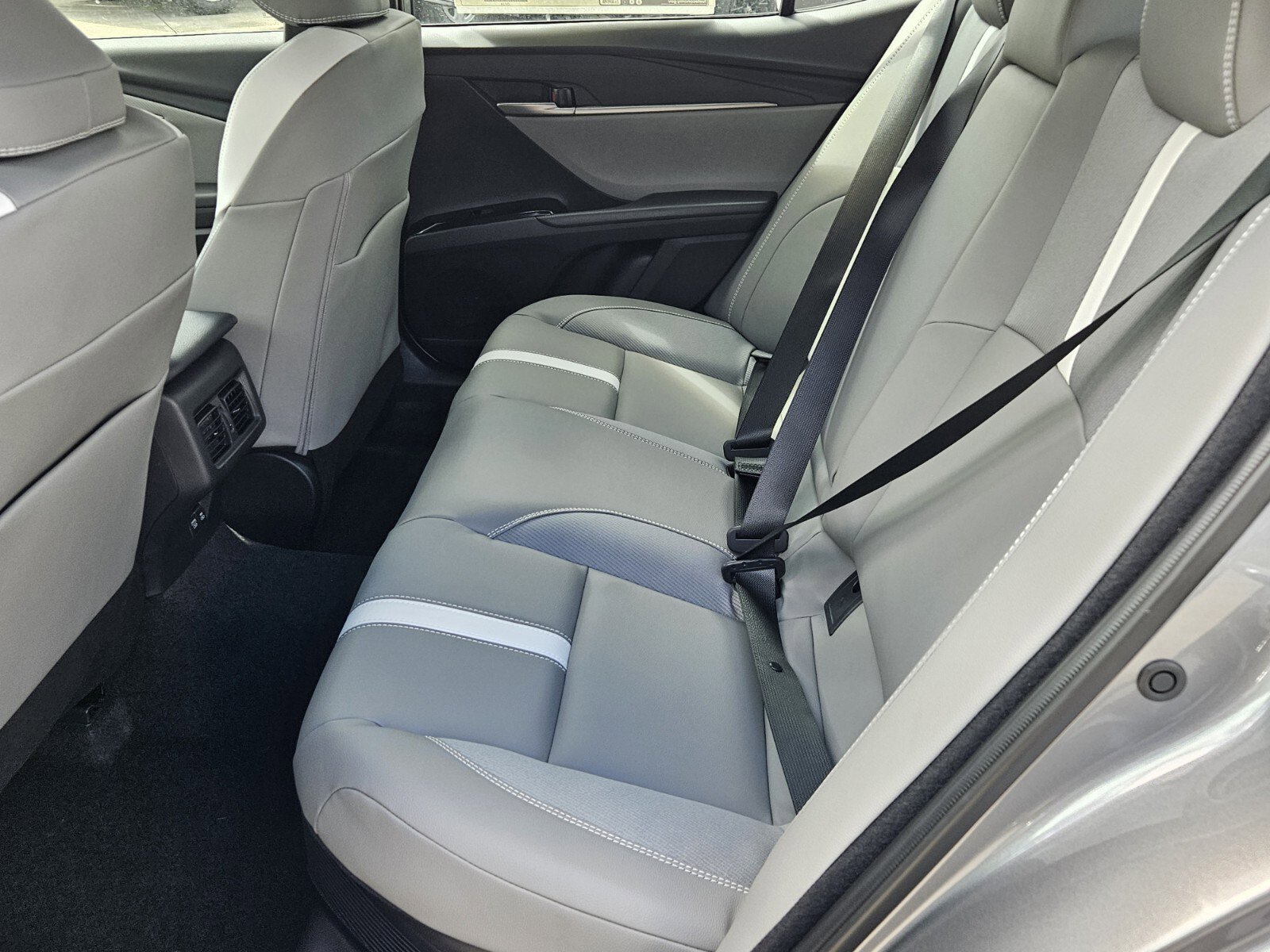New 2026 Toyota Camry SE image 5