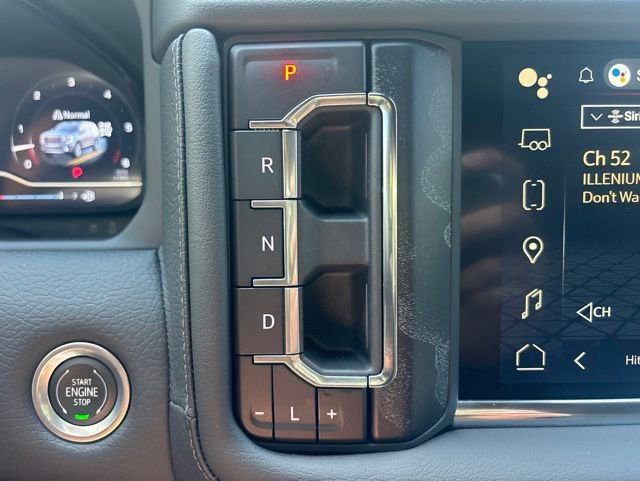 Used 2024 GMC Yukon Denali AWD/4WD image 11