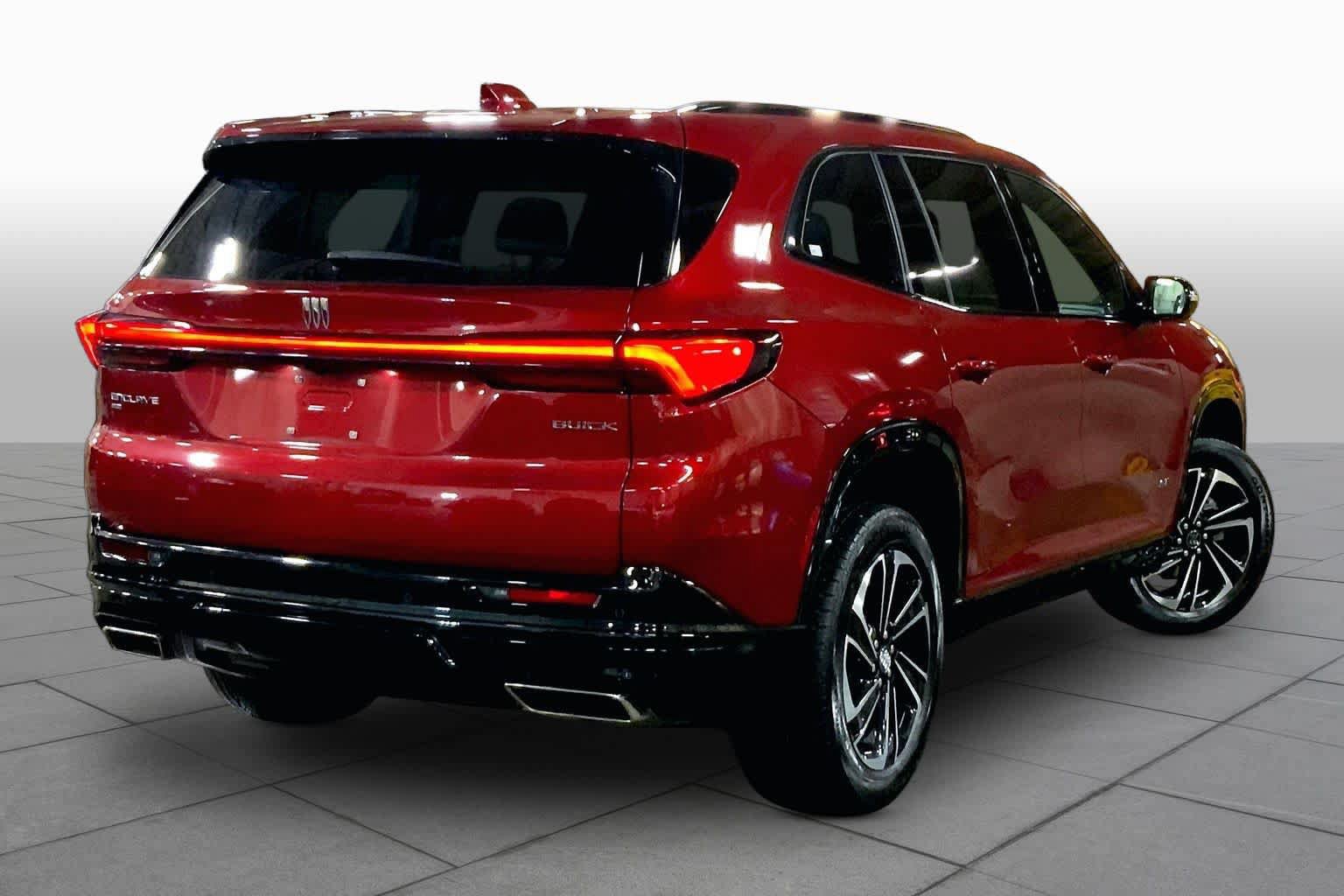 Used 2025 Buick Enclave Sport Touring w/ Power Package AWD/4WD image 13