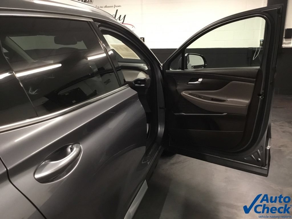Used 2019 Hyundai Santa Fe Limited AWD/4WD image 40