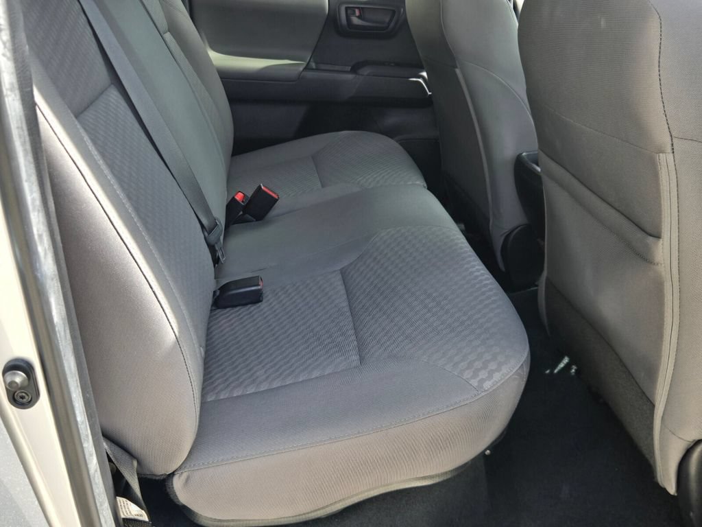 Used 2023 Toyota Tacoma SR AWD/4WD image 17