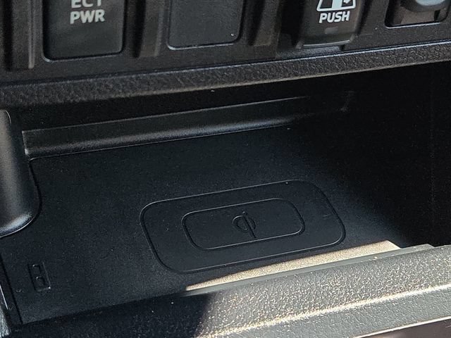 Used 2019 Toyota Tacoma TRD Sport AWD/4WD image 27