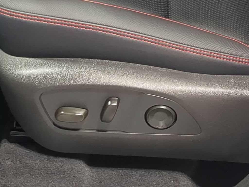 Used 2026 Chevrolet Traverse RS w/ LPO, Floor Liner Package AWD/4WD image 21