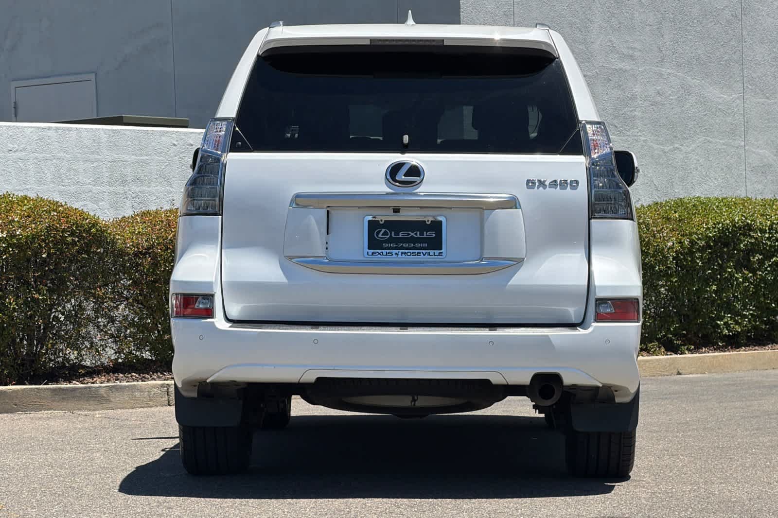 Used 2022 Lexus GX 460 Premium w/ Premium Package AWD/4WD image 8