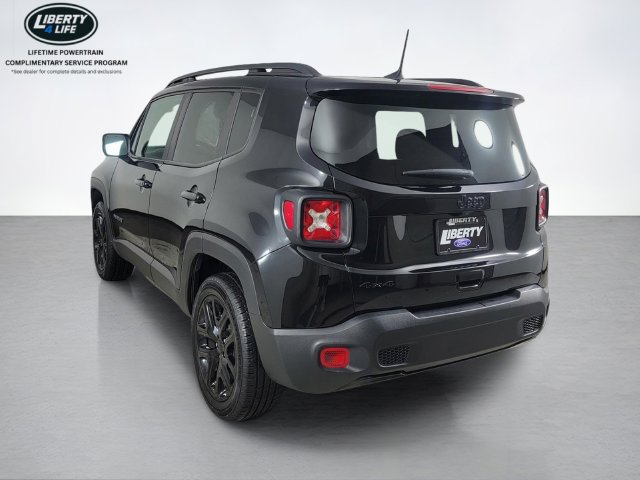 Used 2022 Jeep Renegade Altitude w/ Convenience Group AWD/4WD image 5