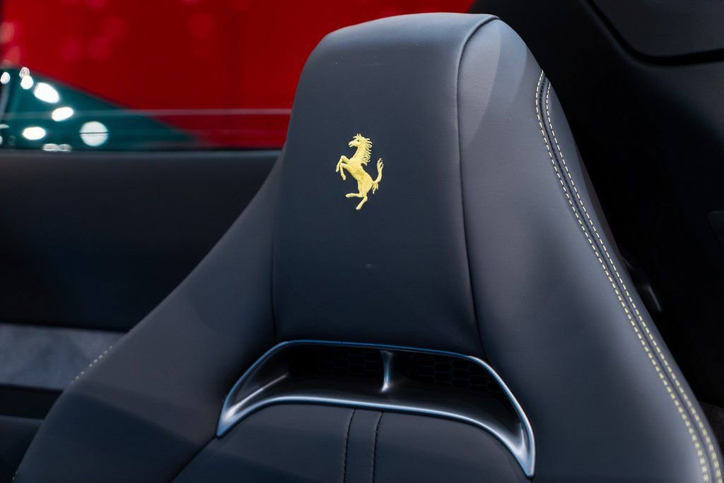 Used 2024 Ferrari SF90 Spider image 6