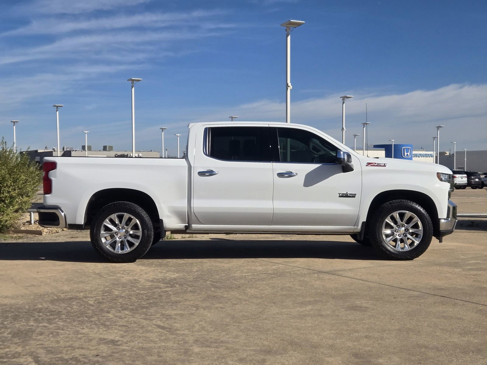 Used 2022 Chevrolet Silverado 1500 LTZ w/ LTZ Premium Package image 7