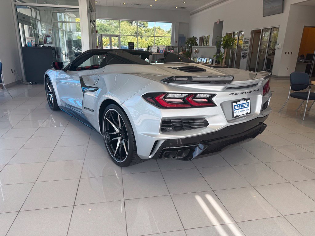 New 2027 Chevrolet Corvette Grand Sport w/ Z52 Sport Performance Package RWD image 4