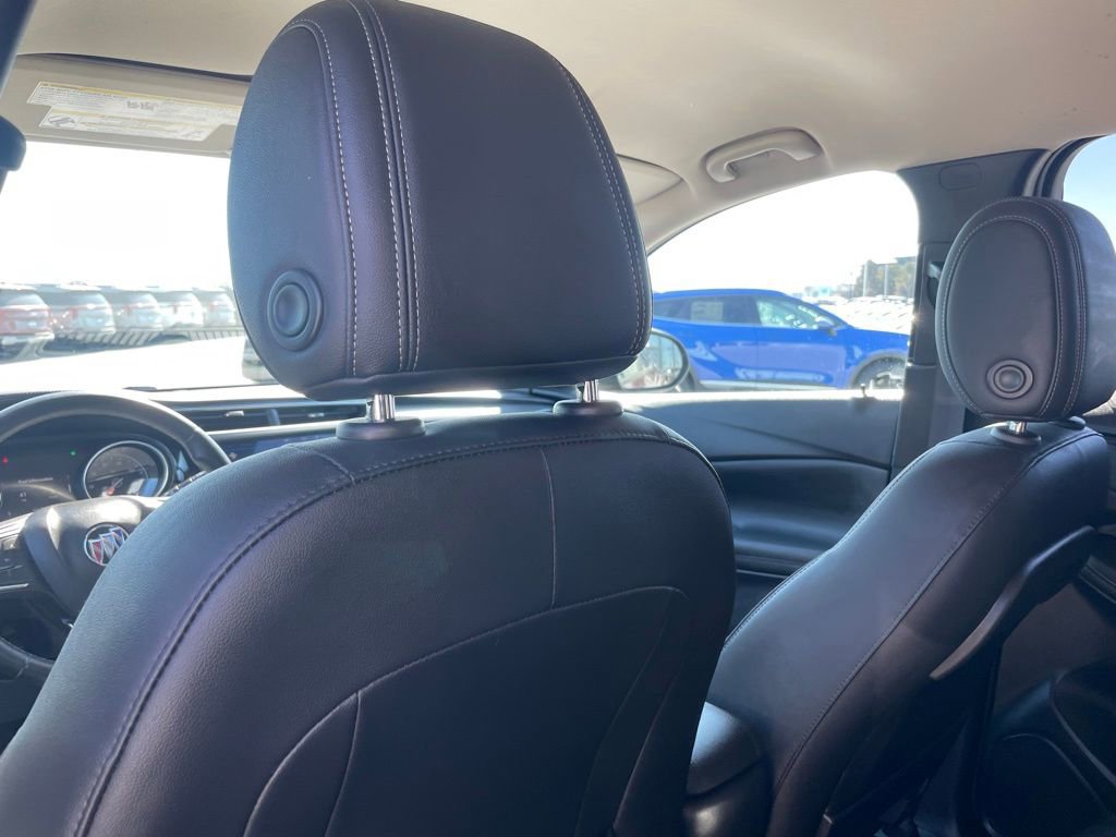 Used 2022 Buick Encore GX Select image 24