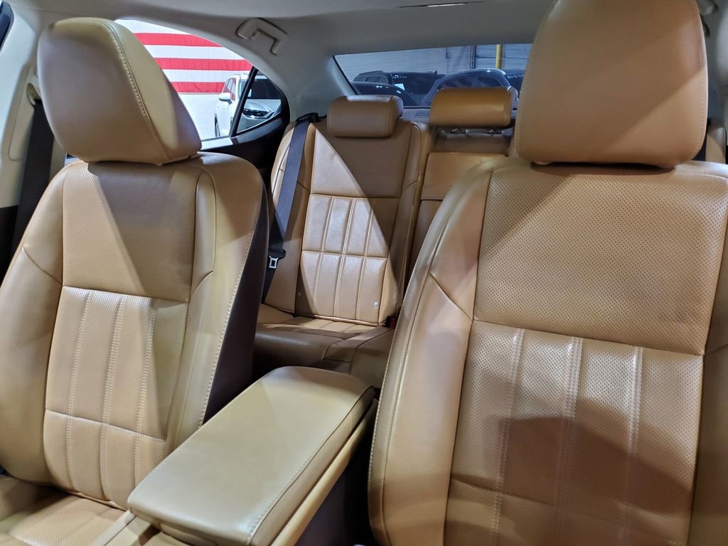 Used 2016 Lexus ES 350 w/ Luxury Package w/Wood Trim image 38