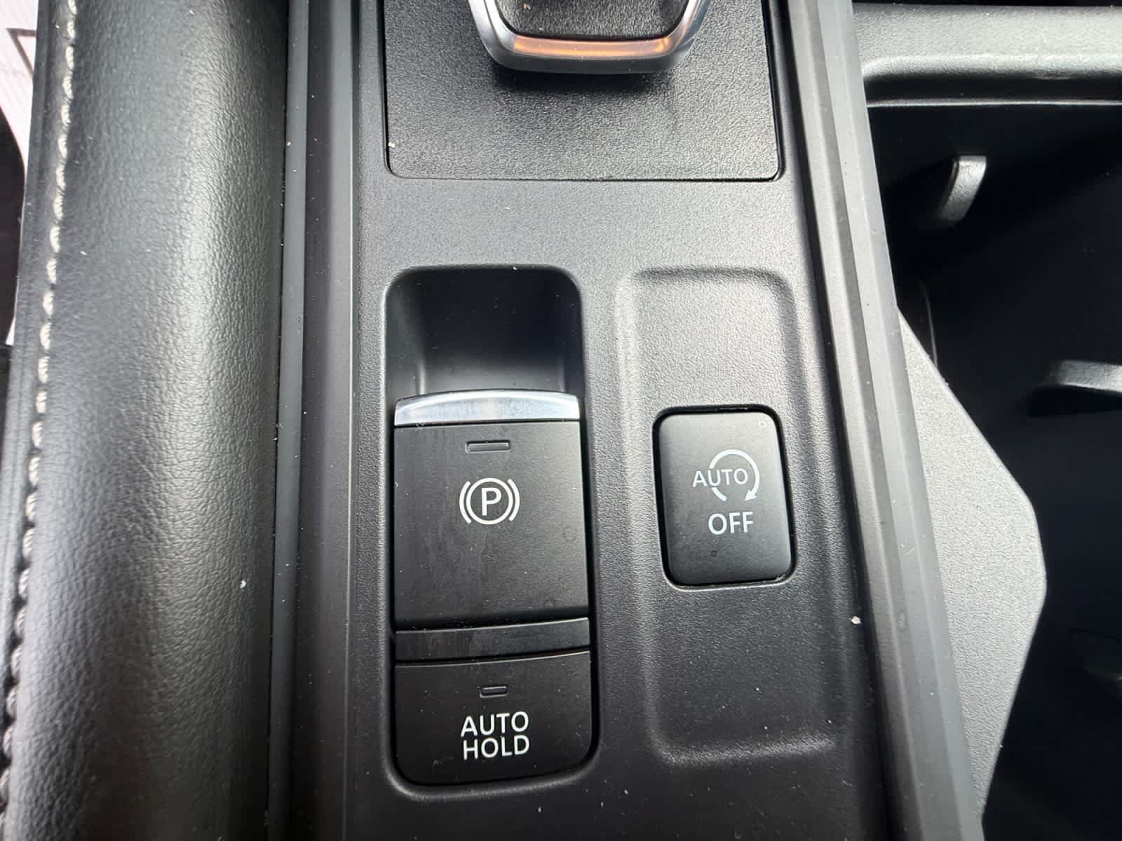 Used 2024 Nissan Pathfinder S AWD/4WD image 25