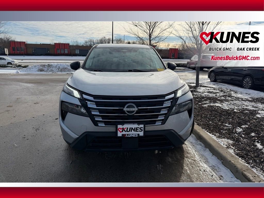 Used 2024 Nissan Rogue S image 23
