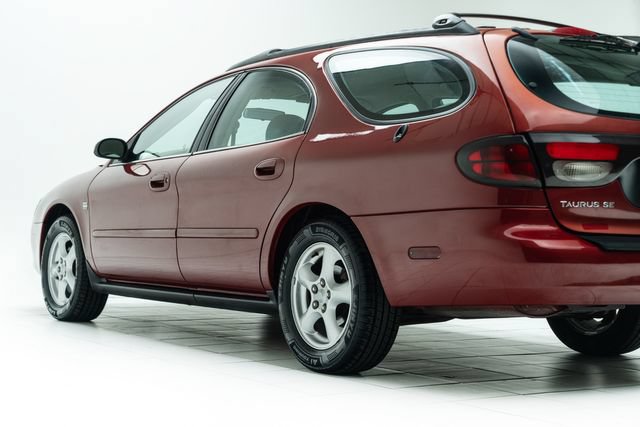 Used 2003 Ford Taurus SE FWD image 19