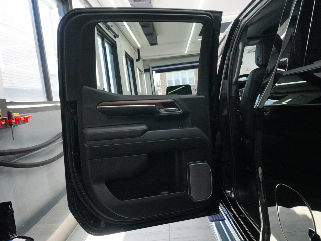 Used 2023 GMC Sierra 1500 Denali AWD/4WD image 13