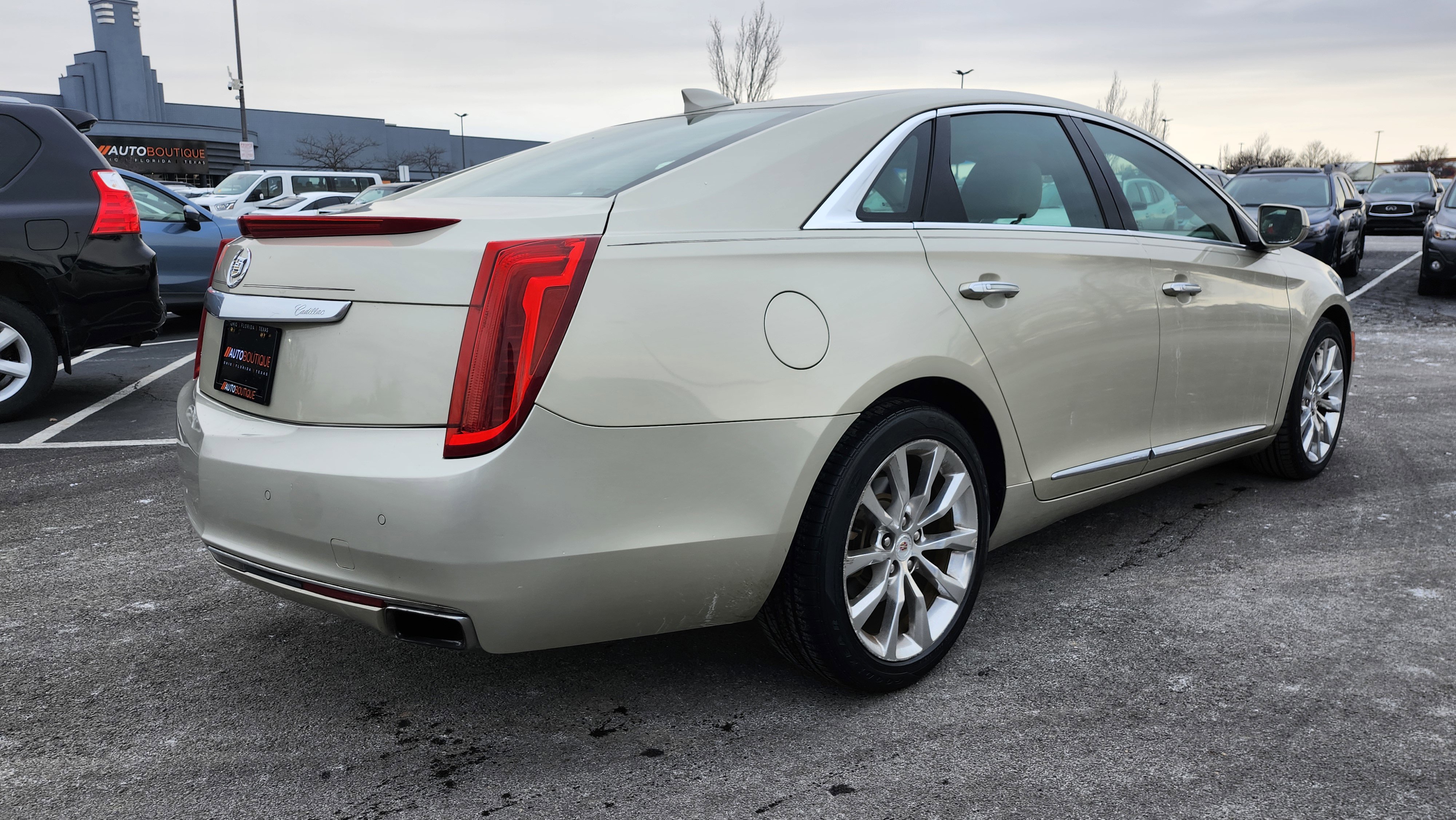 Used 2015 Cadillac XTS Luxury w/ Driver Awareness Package image 16