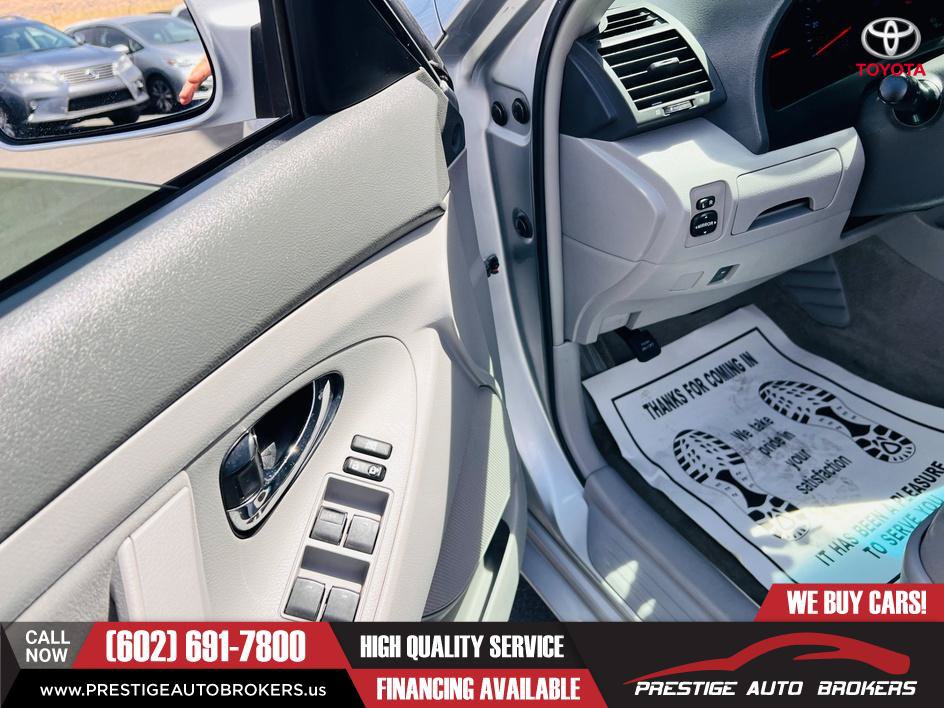 Used 2010 Toyota Camry FWD image 6