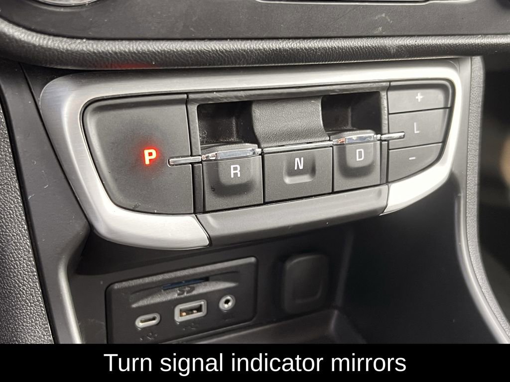 Used 2023 GMC Terrain SLT image 22