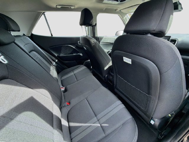 Certified 2025 Hyundai Venue SEL FWD image 26