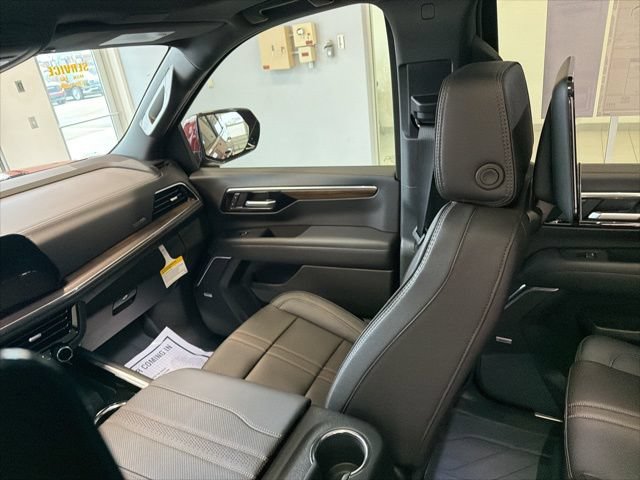 New 2026 Chevrolet Suburban High Country AWD/4WD image 26