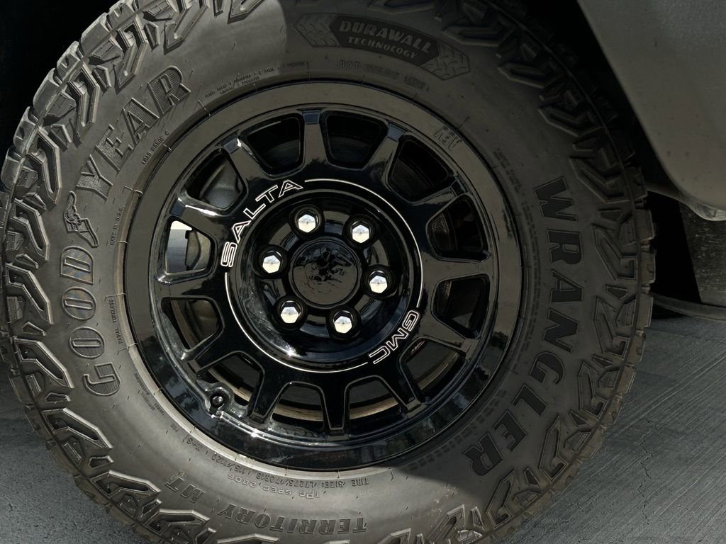 Used 2023 GMC Sierra 1500 AT4X w/ AT4X AEV Edition image 11