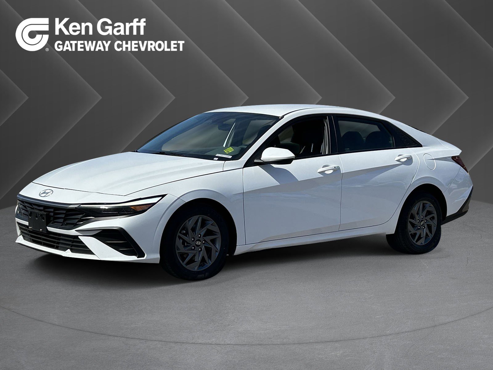 Used 2024 Hyundai Elantra SEL FWD image 1