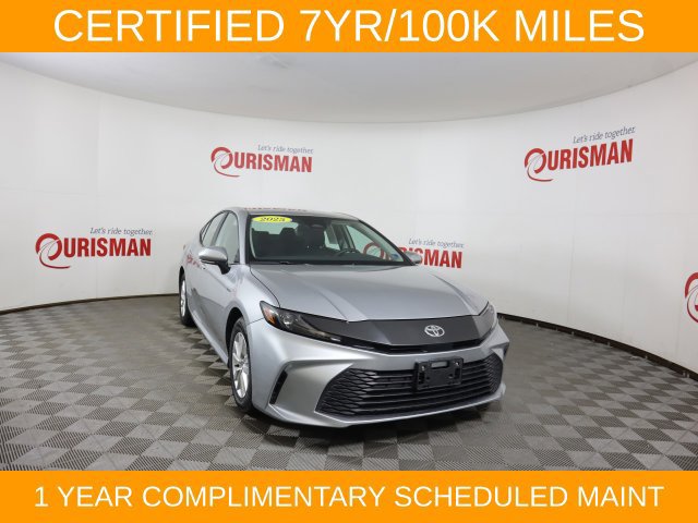 Used 2025 Toyota Camry LE FWD image 14
