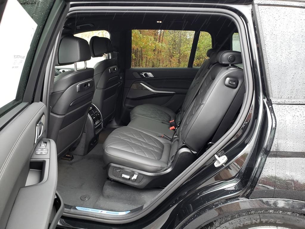 New 2026 BMW X7 xDrive40i w/ Executive Package image 7