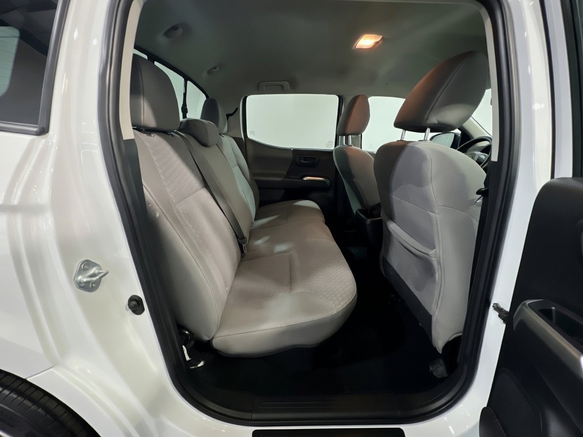 Used 2023 Toyota Tacoma SR5 RWD image 17