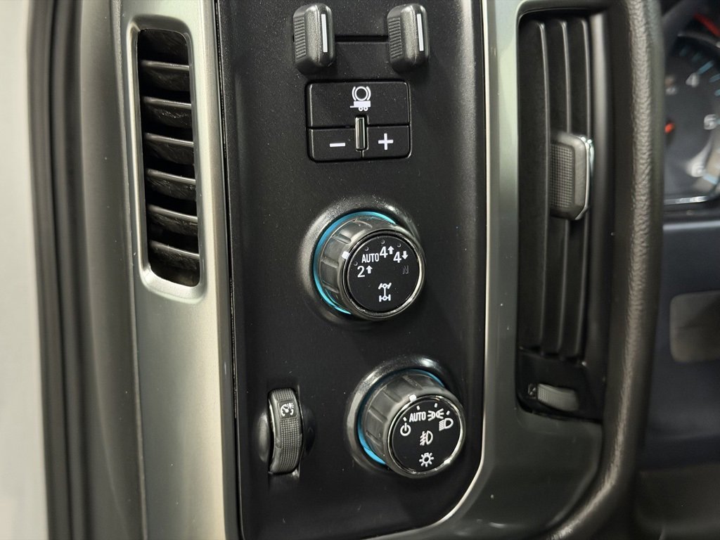 Used 2017 Chevrolet Silverado 1500 LT w/ All Star Edition image 18