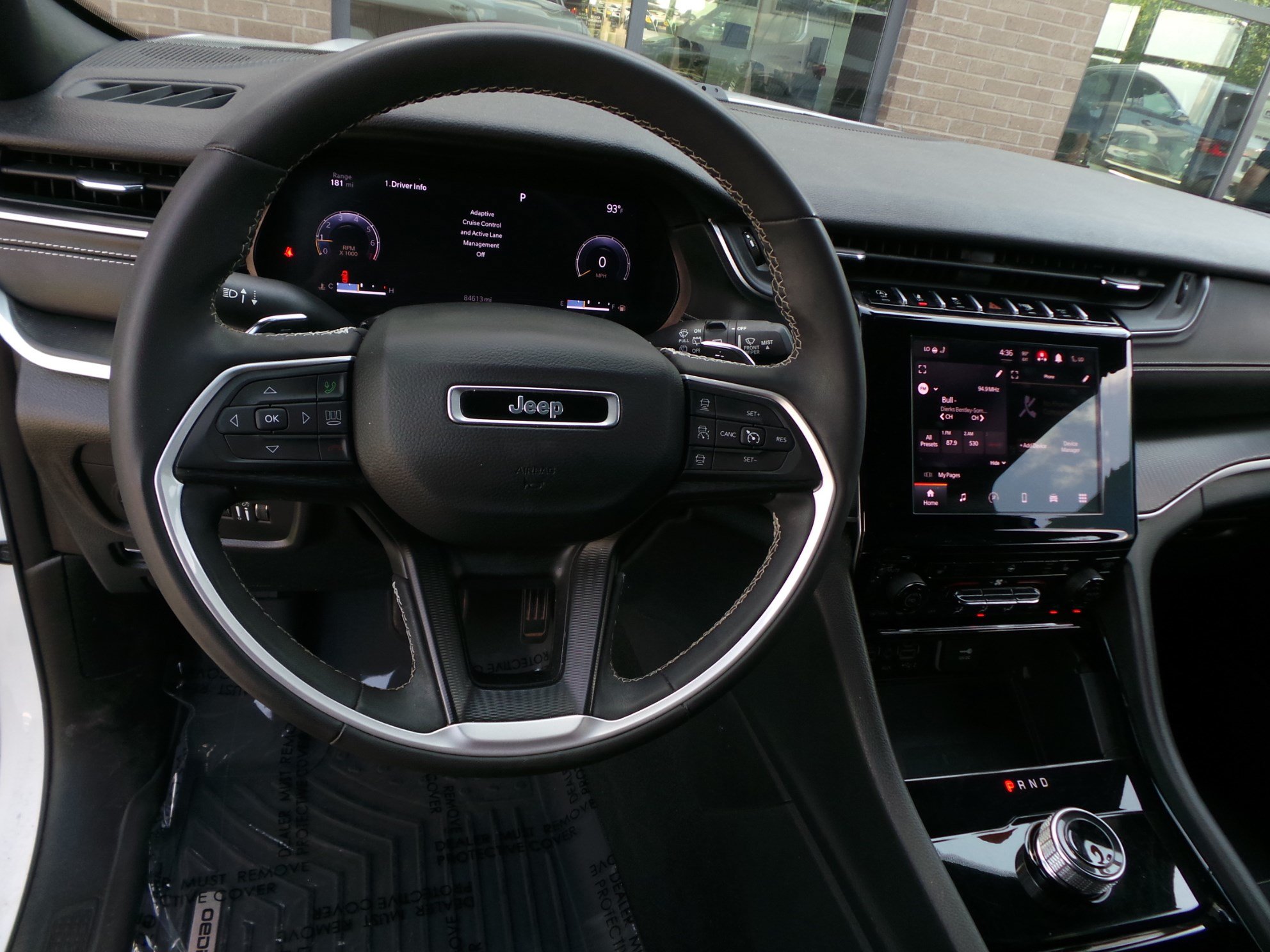Used 2023 Jeep Grand Cherokee Altitude AWD/4WD image 27