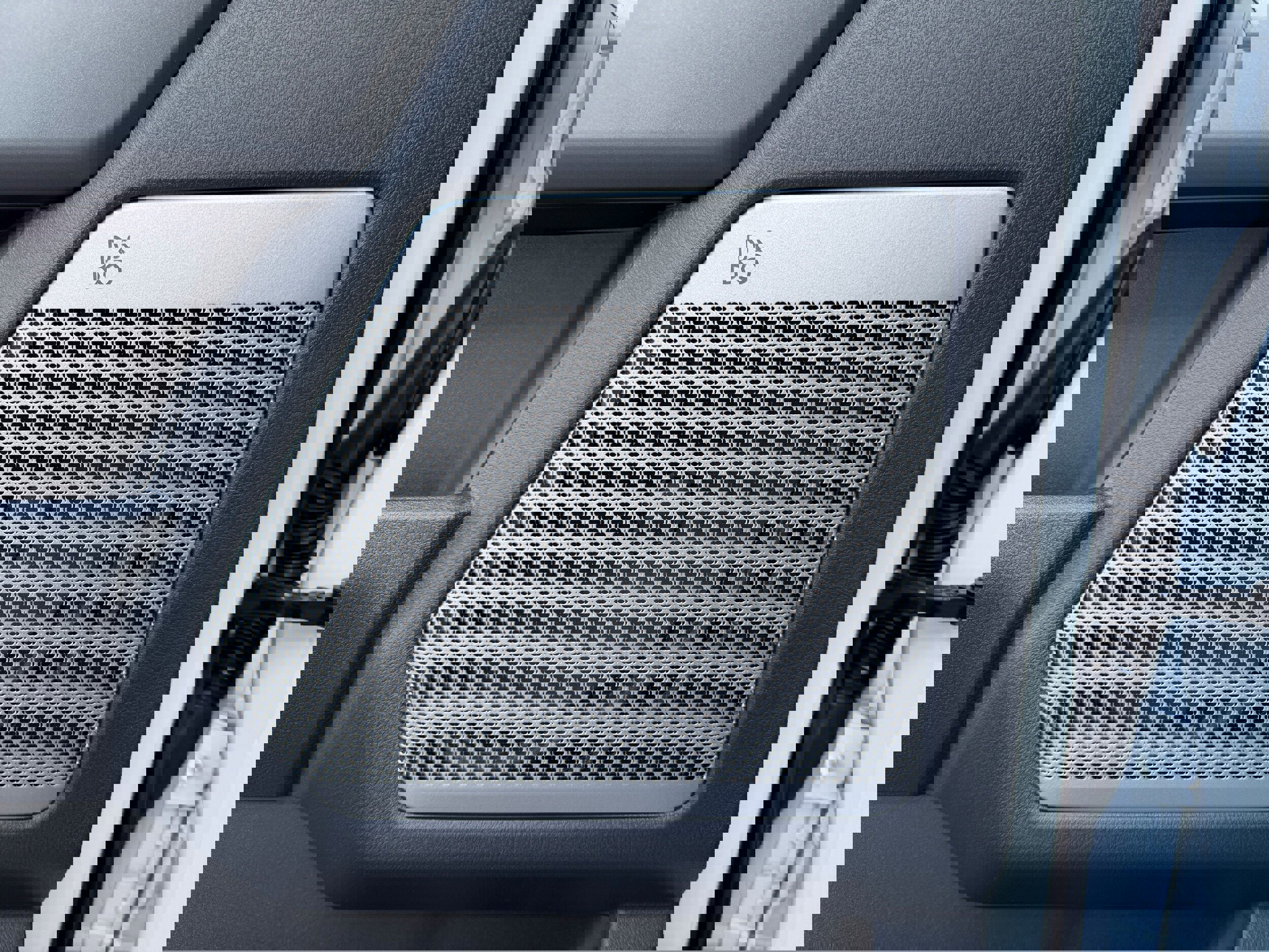 Certified 2024 Ford F350 Lariat w/ Lariat Ultimate Package image 15