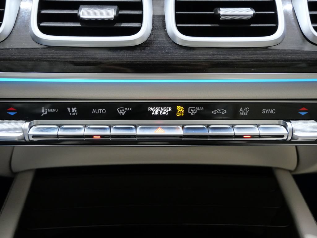 Used 2022 Mercedes-Benz GLS 450 4MATIC image 21